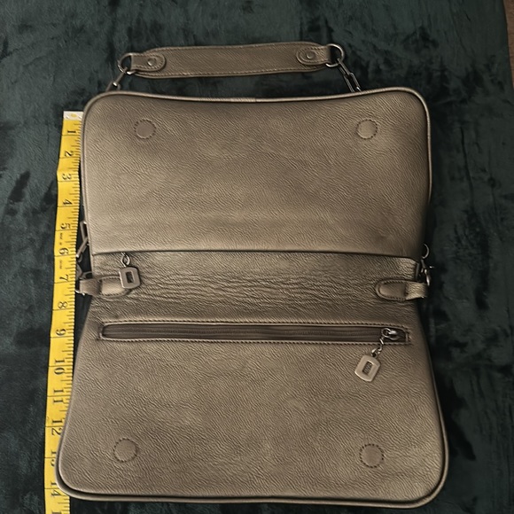 Tory Burch Gun-Metal Large Shoulder Bag/Purse - Picture 4 of 11